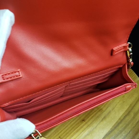 Badgley Mischka Small Crossbody Purse - 'AS NEW' Condition - Picture 8 of 9